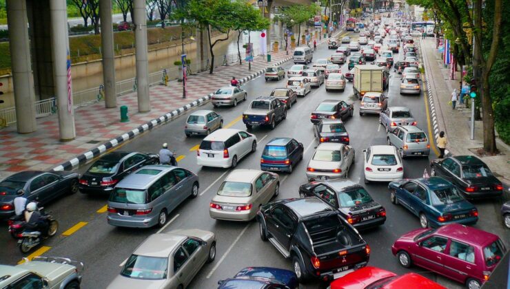 Trafik Sıkışıklığı Neden Oluşur? 1 trafik 3