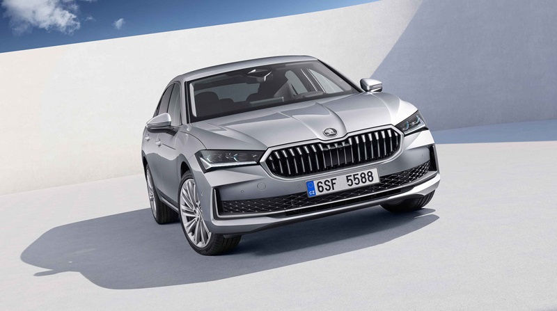 Yeni Skoda Superb Ön Satışa Sunuldu Yeni Skoda Superb Ön Satışa Sunuldu