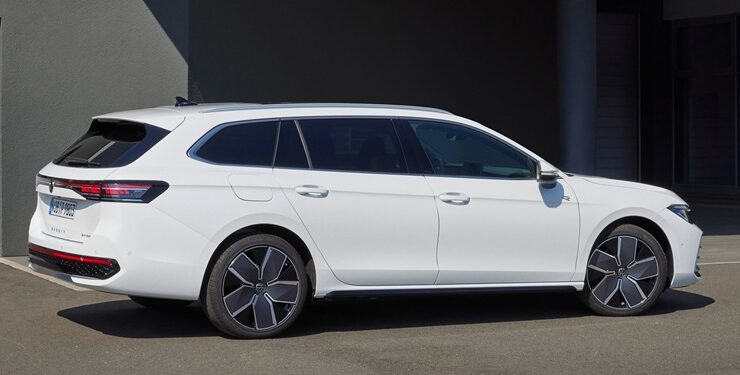 Volkswagen Passat Vergisiz Fiyatı Ne Kadar? 1 Volkswagen Passat Variant arka