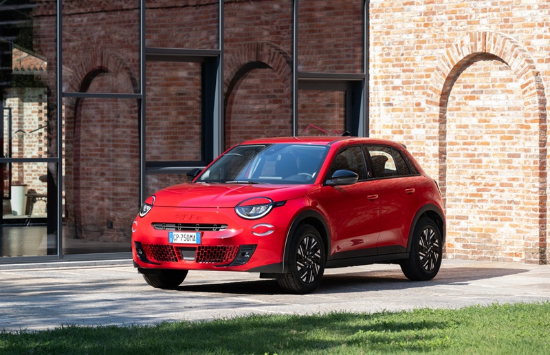 Yeni Fiat 600 Türkiye’de Satışa Sunuldu