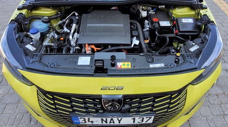 Peugeot e-208 Sürüş İzlenimi 7 Peugeot e 208 Surus Izlenimi 8