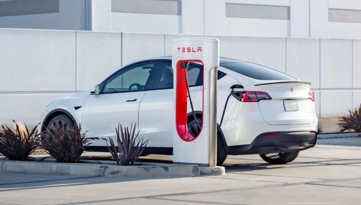 Tesla Model Y Batarya Değişim Ücreti 2025 Ne Kadar? 2 Tesla Model Y Batarya 3