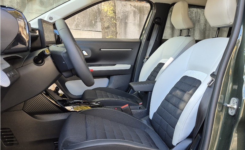 2025 Citroen e-C3 Aircross Sürüş İzlenimi 5 2025 Citroen e C3 Aircross Surus Izlenimi 6