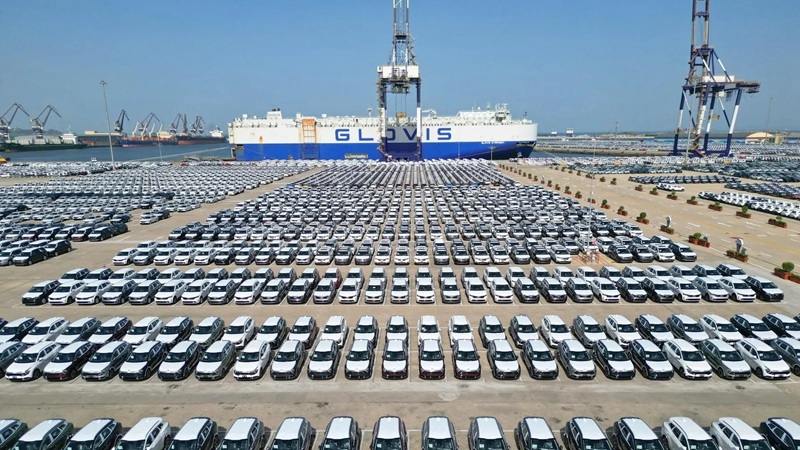 China’s EV Oversupply Forces Europe Push Despite Tariffs in 2025 China’s EV Oversupply Forces Europe Push Despite Tariffs in 2025