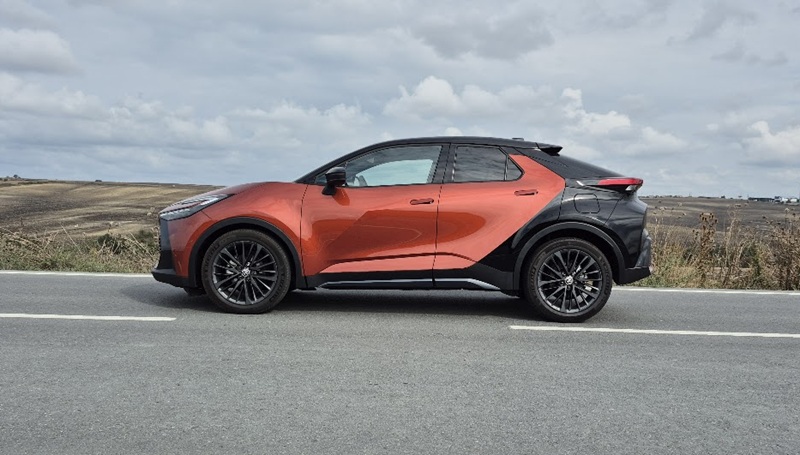 2025 Toyota C-HR Hibrit Passion X-Style Sürüş İzlenimi 2 2025 Toyota C HR Hibrit Passion X Style Surus Izlenimi 3