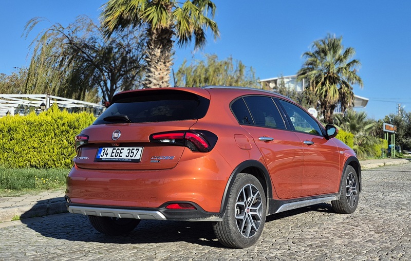 Fiat Egea Cross 2025 Sürüş İzlenimi 3 Fiat Egea Cross 2025 Surus Izlenimi 4