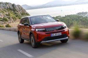 Opel Frontera Elektrikli 408 Km Türkiye’de Satışa Sunuldu