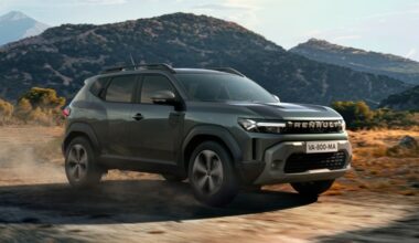 Renault Duster 4 Yeni Motor Seçeneği ile Satılıyor Renault Duster 4 Yeni Motor Seçeneği ile Satılıyor