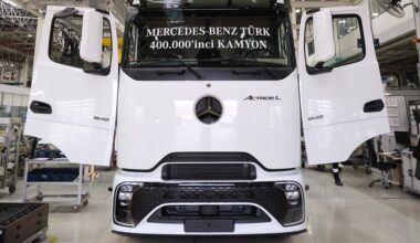 Mercedes-Benz Türk Kamyon Fabrikası 400 bininci Kamyonu Üretti Mercedes-Benz Türk Kamyon Fabrikası 400 bininci Kamyonu Üretti
