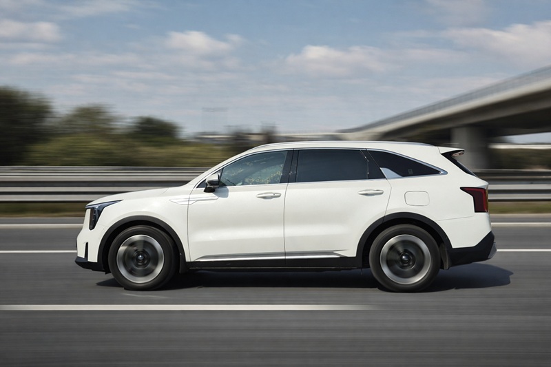 2026 Kia Sorento 1.6L TGDI HEV AWD Sürüş İzlenimi 9 2026 Kia Sorento 1.6L TGDI HEV AWD Surus Izlenimi 10
