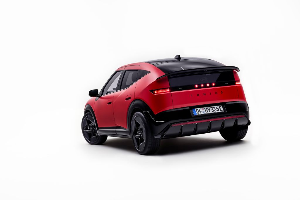 Hyundai Ioniq 3 Teknik Özellikleri Belli Oldu 1 Hyundai Ioniq 3 Teknik Ozellikleri 2