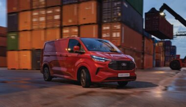 Ford Transit Custom Van Teknik Özellikleri 2026 Ford Transit Custom Van Teknik Özellikleri 2026