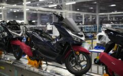 Honda Motosiklet Fabrikası Üretime Başladı Honda Motosiklet Fabrikası Üretime Başladı