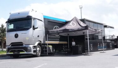 Mercedes-Benz Türk Sağlık Bakım Tırı 5. Sezona Başladı Mercedes-Benz Türk Sağlık Bakım Tırı 5. Sezona Başladı