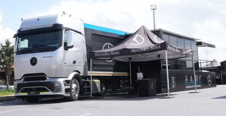 Mercedes-Benz Türk Sağlık Bakım Tırı 5. Sezona Başladı Mercedes-Benz Türk Sağlık Bakım Tırı 5. Sezona Başladı