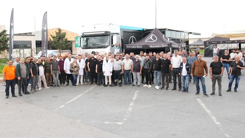 Mercedes Benz Türk Sağlık Bakım Tırı 2 Mercedes Benz Türk Sağlık Bakım Tırı 2