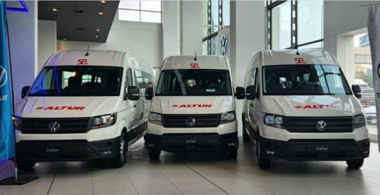Altur Turizm 50. Yılını 150 Volkswagen Crafter İle Kutladı Altur Turizm 50. Yılını 150 Volkswagen Crafter İle Kutladı