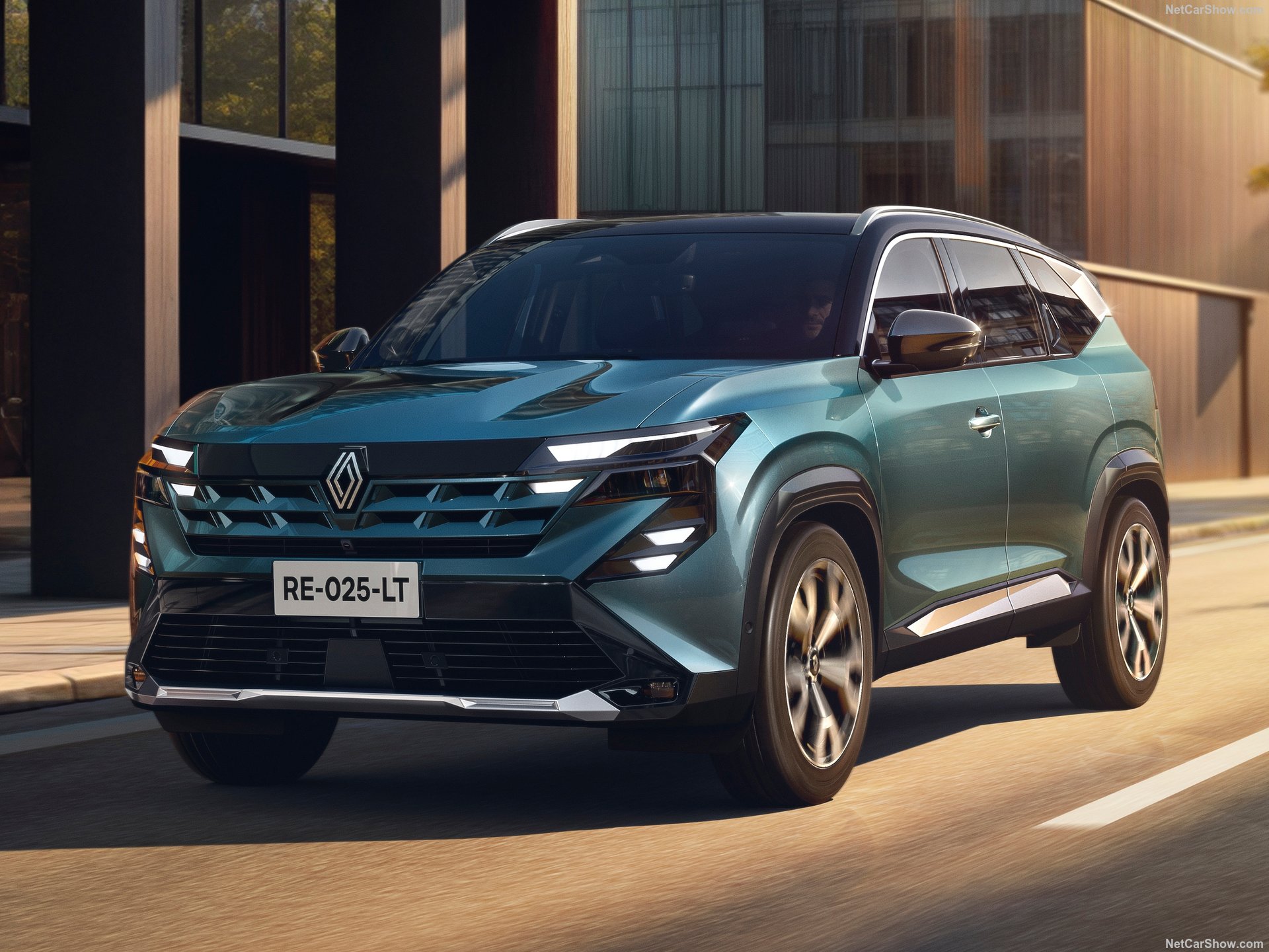 Renault Boreal mi Peugeot 3008 mi 2 Renault Boreal mi Peugeot 3008 mi 2