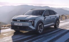 Dacia Striker Motor Seçenekleri 2026 Belli Oldu Dacia Striker Motor Seçenekleri 2026 Belli Oldu